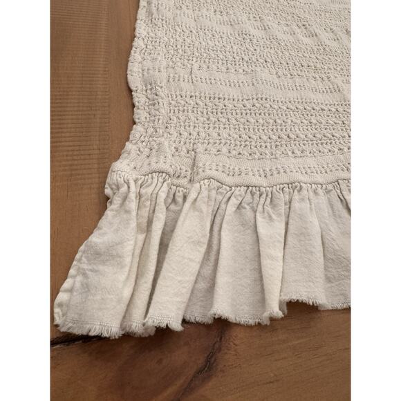Inup Home Ivory Textured Table Runner with Ruffle Ends 95" - Picture 2 of 16